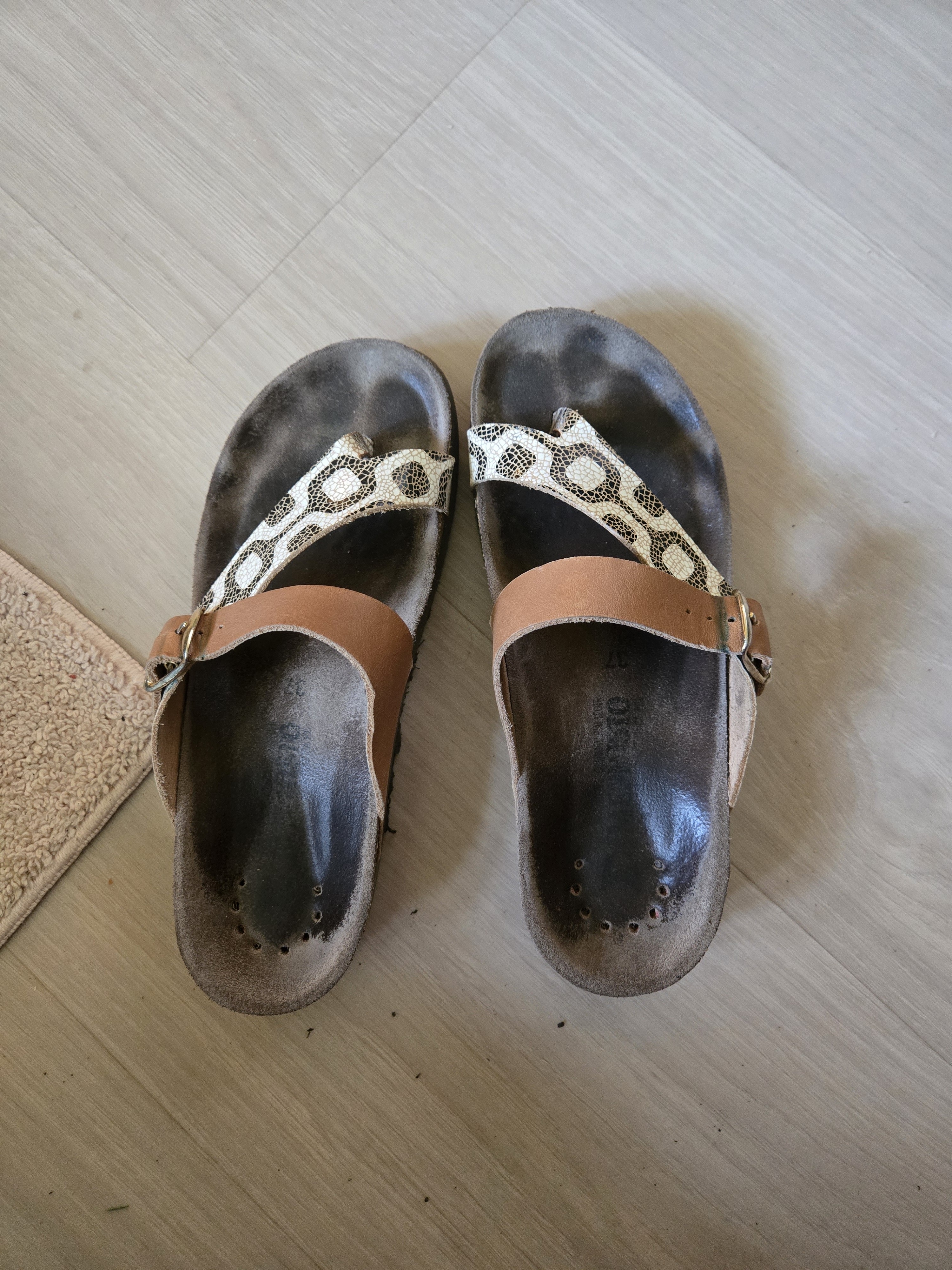 Mephisto Women's Tan Leather Sandals With Snake-Print Accent